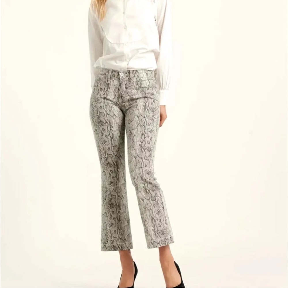 NWT Lucky Brand Mid Rise Crop Mini Boot Jeans Snakeskin Size 28